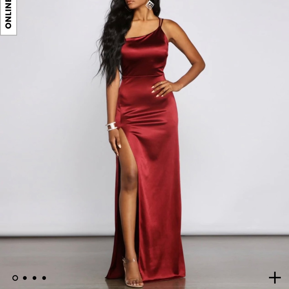 Formal Burgundy Dress - Picture 2 of 7